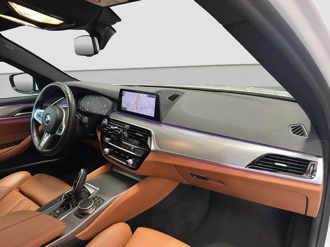 BMW 520 - Thumbnail 10