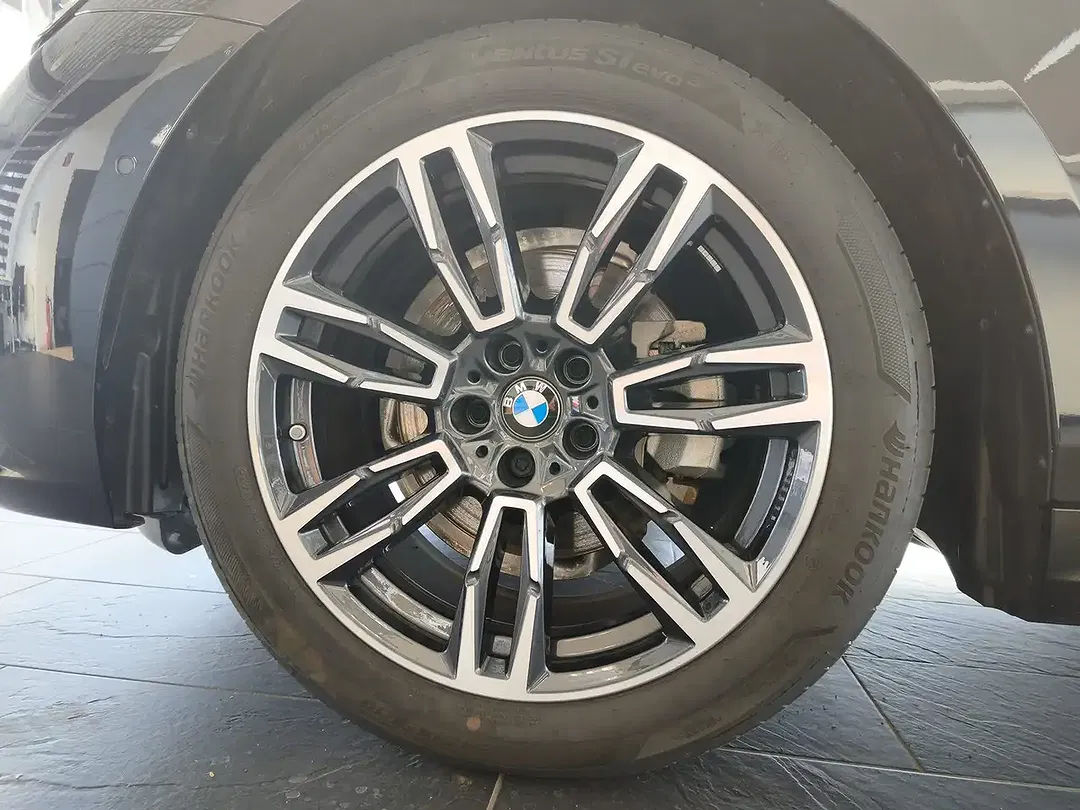 BMW 520 - Thumbnail 15