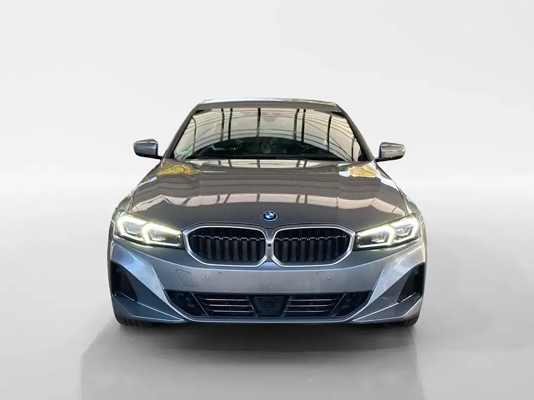 BMW 330 - Thumbnail 2