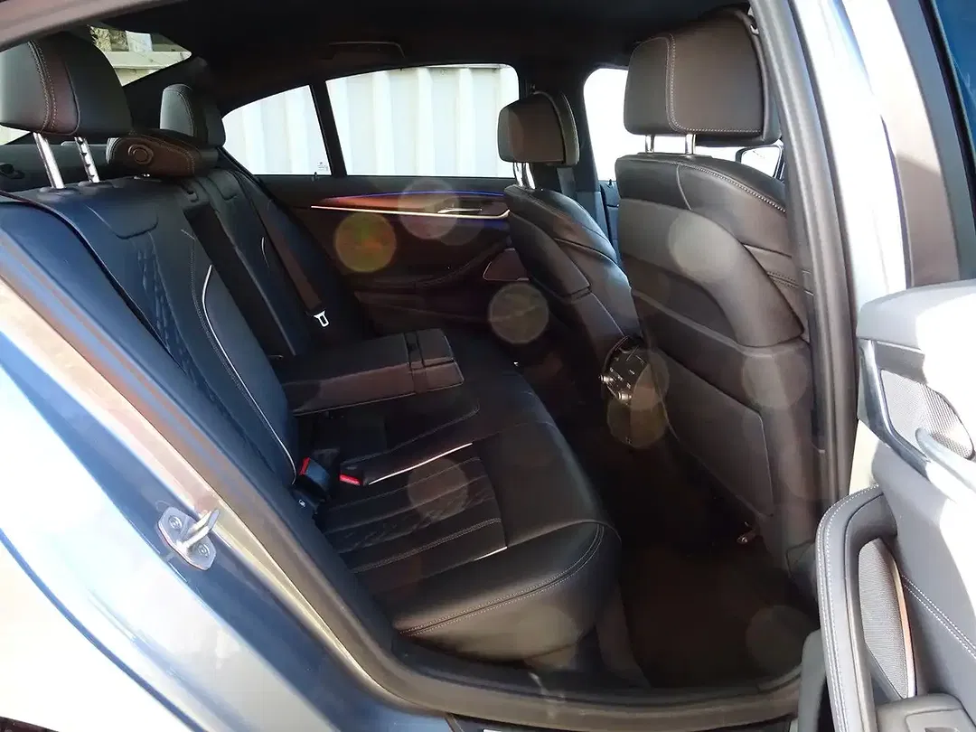 BMW 530 - Thumbnail 13