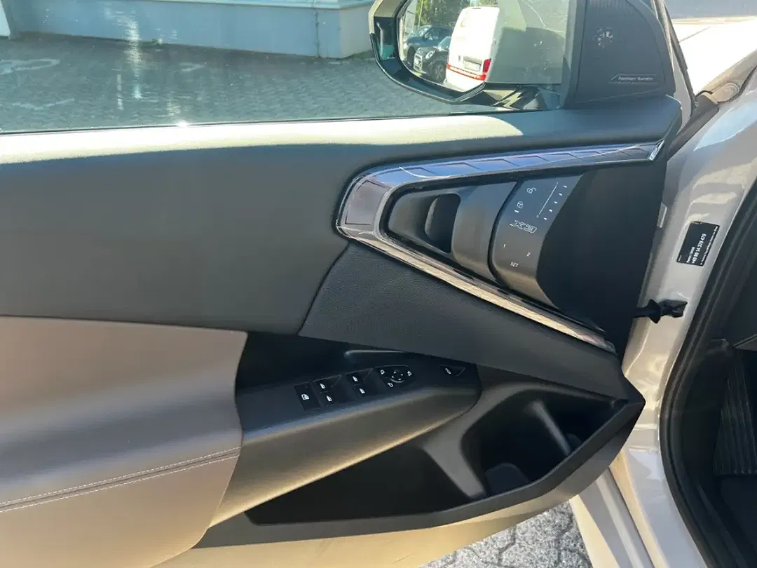 BMW X3 - Thumbnail 4