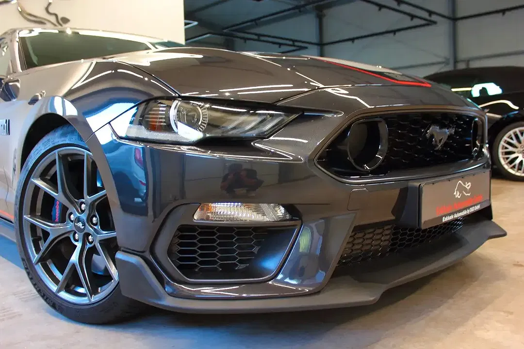 Ford Mustang - Thumbnail 4