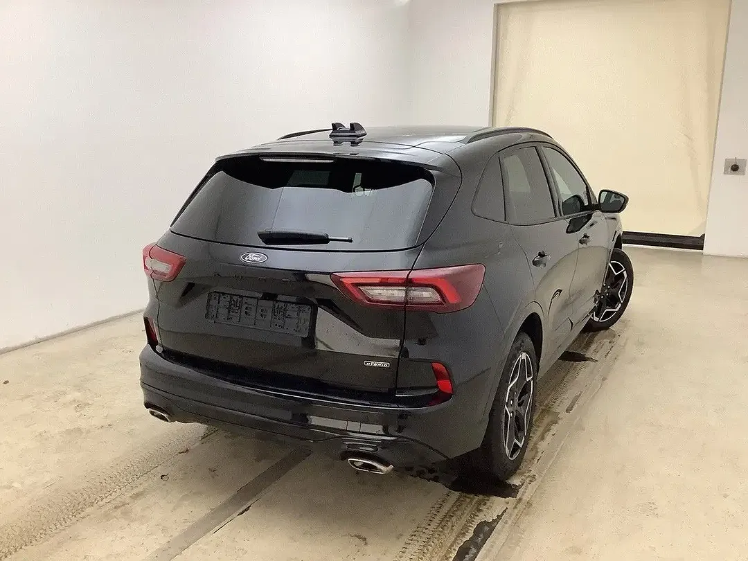 Ford Kuga - Thumbnail 3