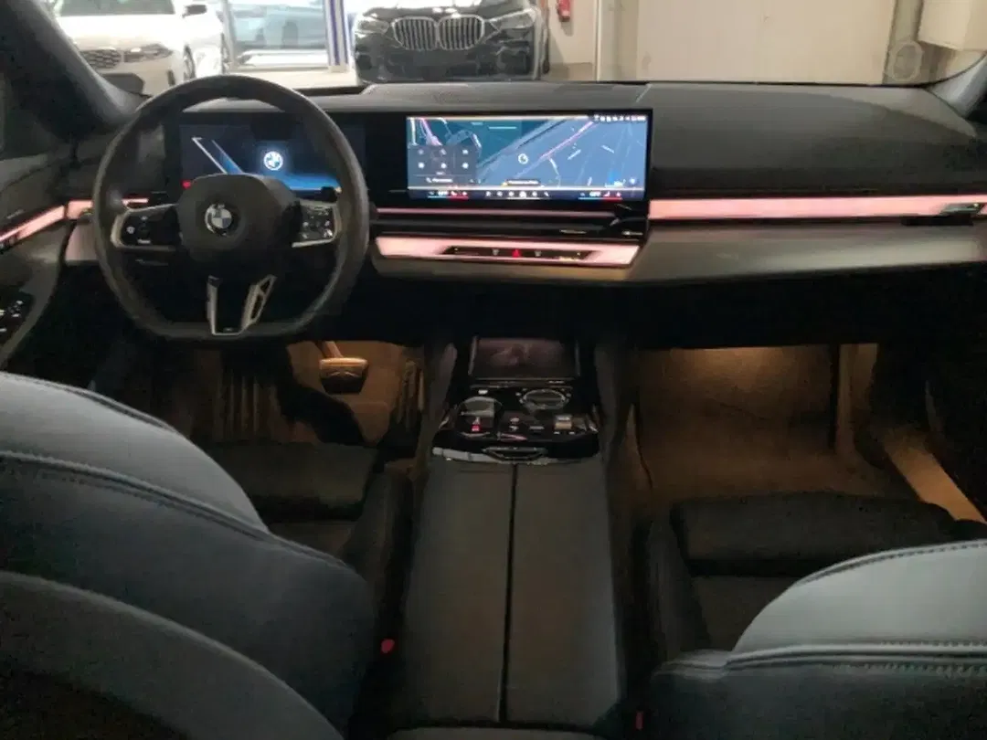 BMW 520 - Thumbnail 8