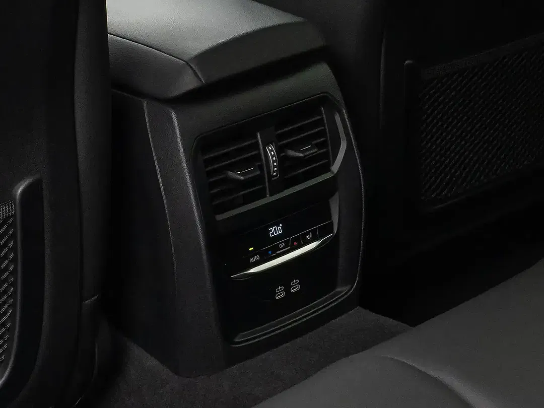BMW 320 - Thumbnail 30