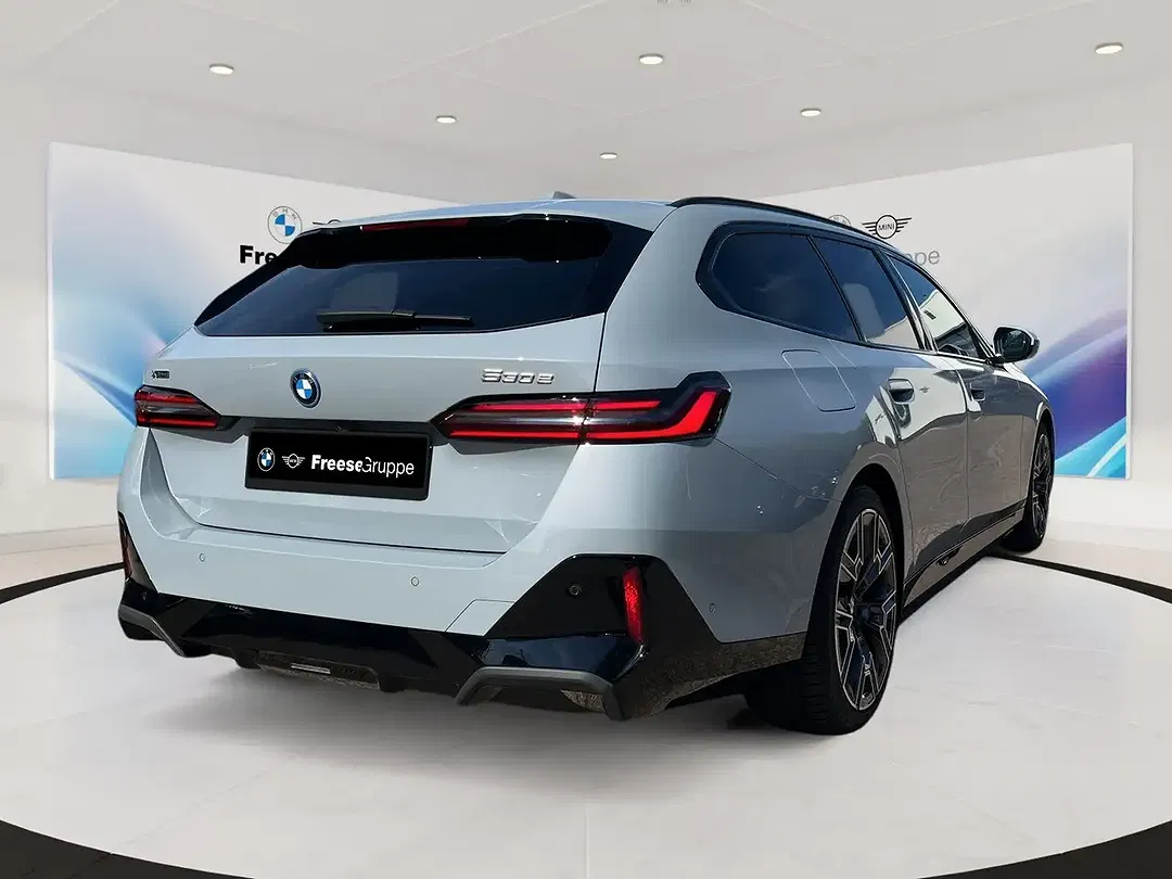 BMW 530 - Thumbnail 6