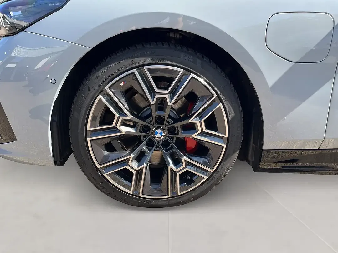 BMW 530 - Thumbnail 9