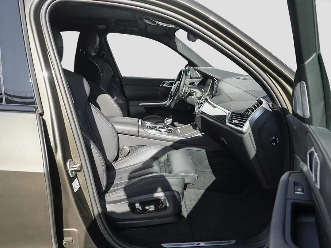 BMW X5 - Thumbnail 10