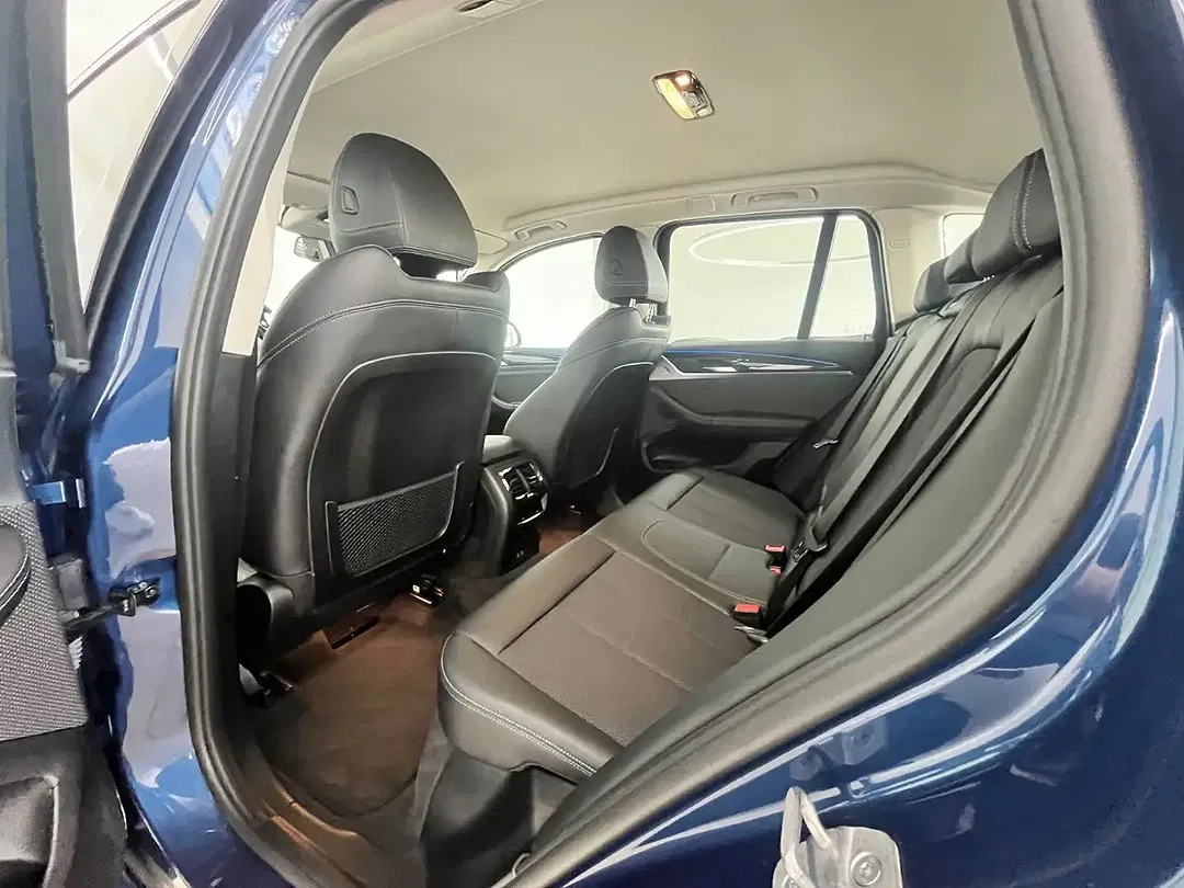 BMW X3 - Thumbnail 13