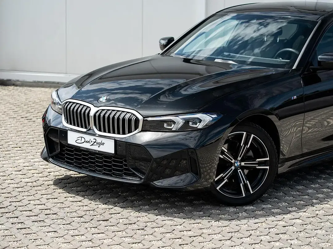BMW 320 - Thumbnail 4