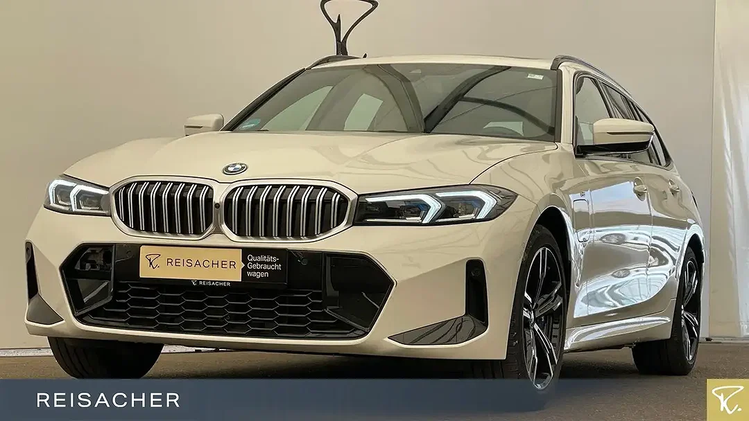 BMW 330 - Afbeelding 1