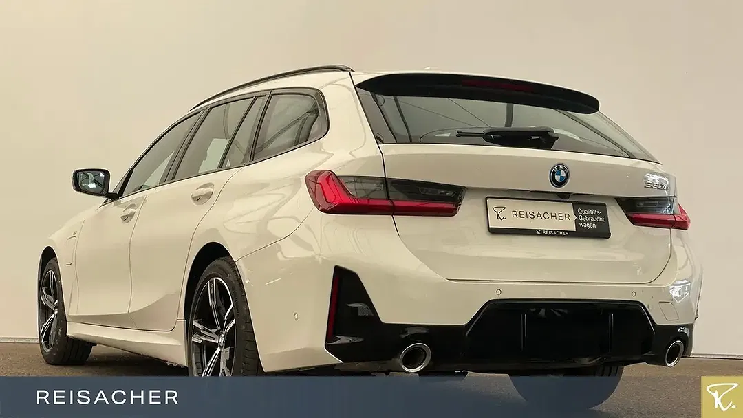 BMW 330 - Thumbnail 2