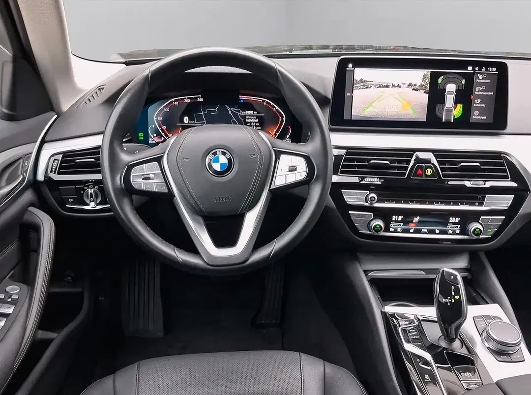 BMW 520 - Thumbnail 8