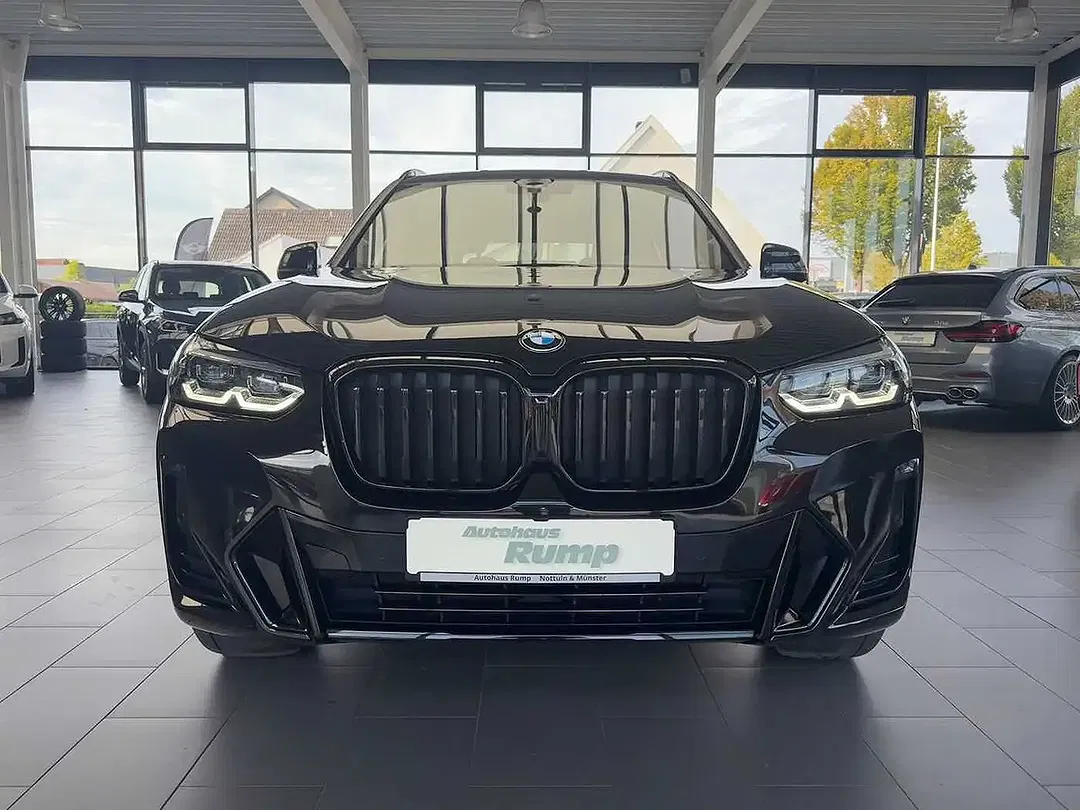BMW X3 - Thumbnail 2