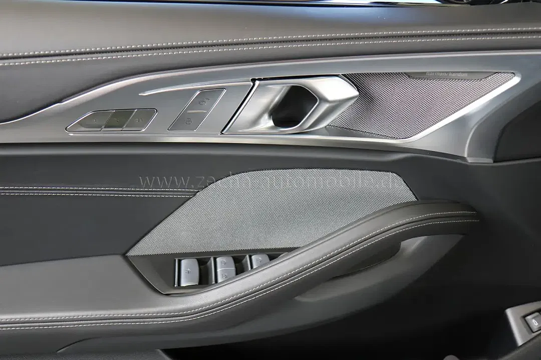 BMW 840 - Thumbnail 5