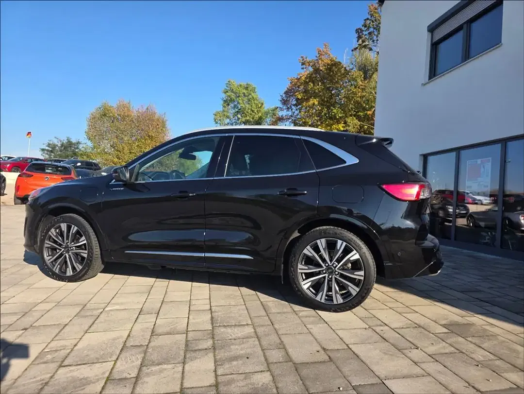 Ford Kuga - Thumbnail 3