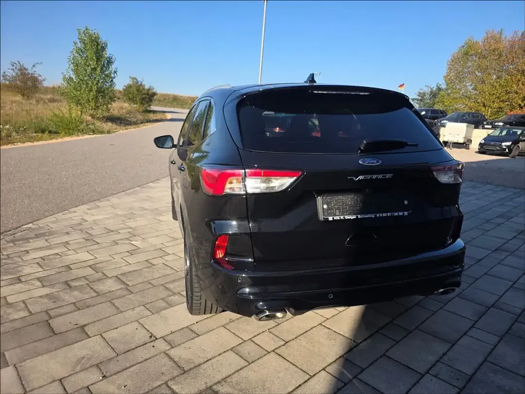 Ford Kuga - Thumbnail 4