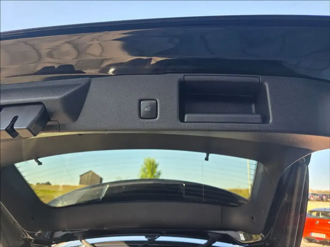 Ford Kuga - Thumbnail 8
