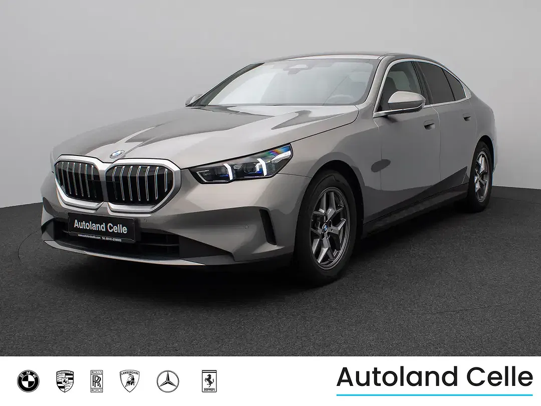 BMW 520 - Thumbnail 1