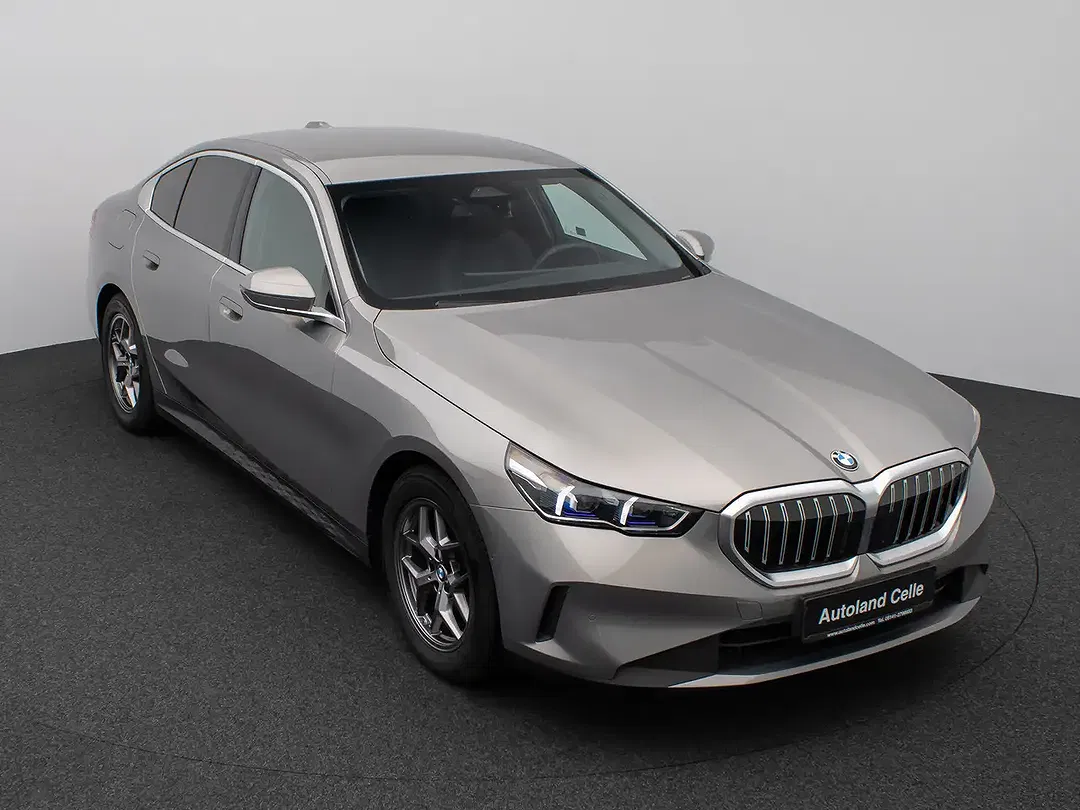 BMW 520 - Thumbnail 3