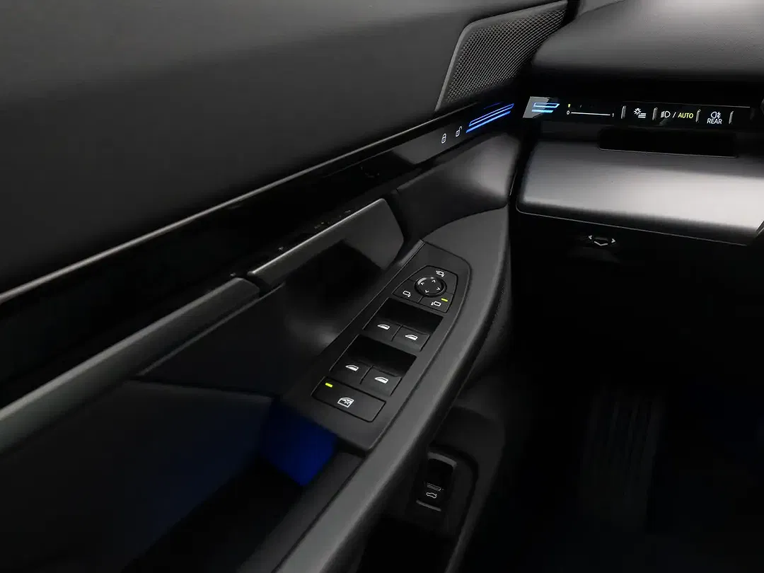 BMW 520 - Thumbnail 30