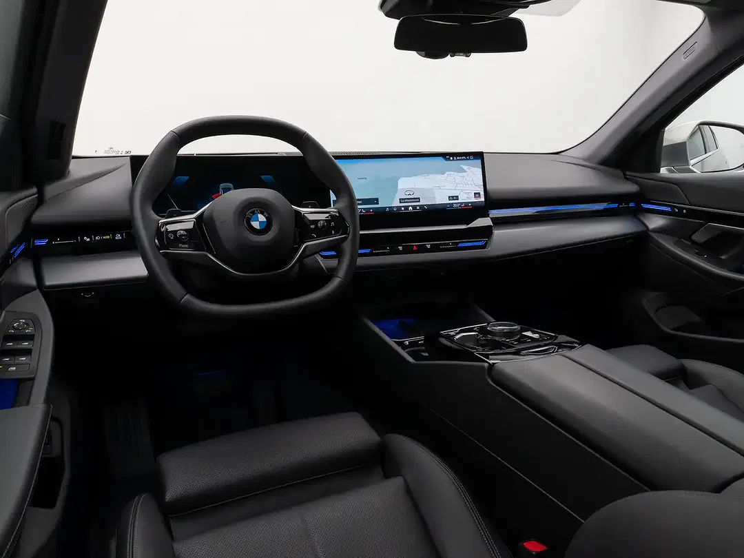 BMW 520 - Thumbnail 35
