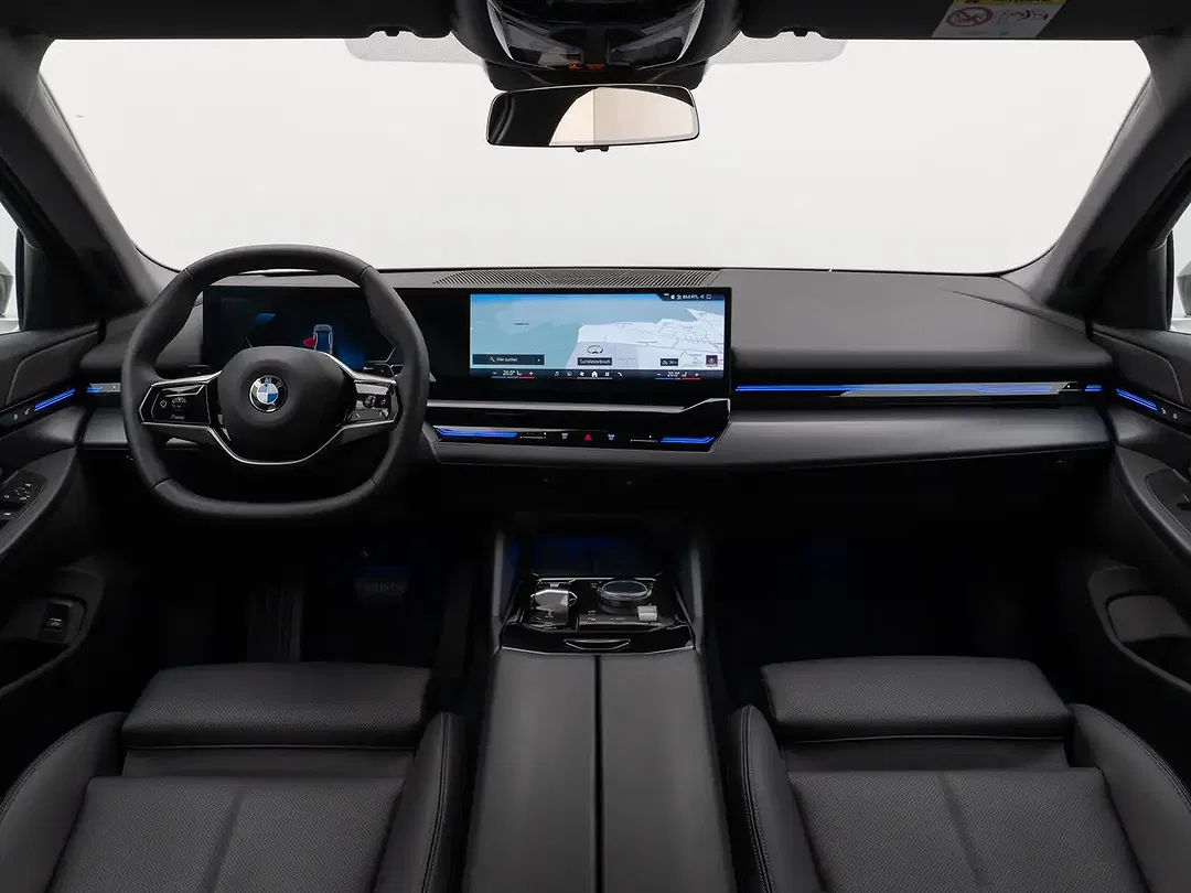 BMW 520 - Thumbnail 36