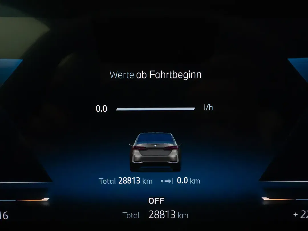 BMW 520 - Thumbnail 38