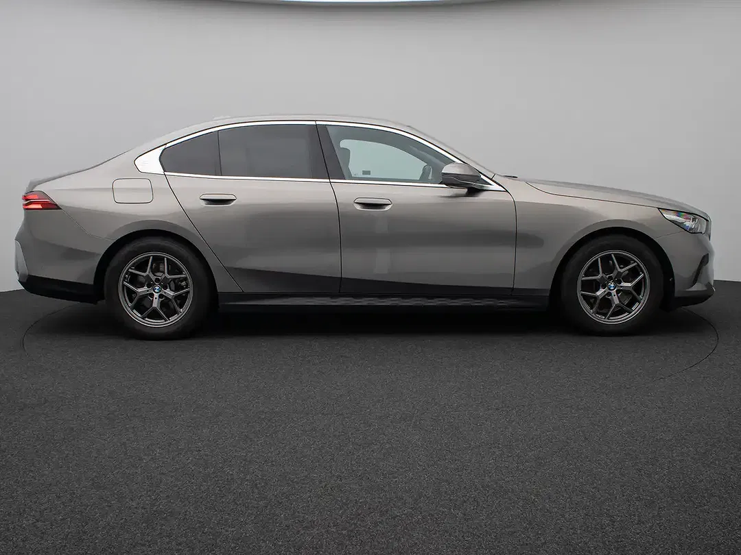 BMW 520 - Thumbnail 5