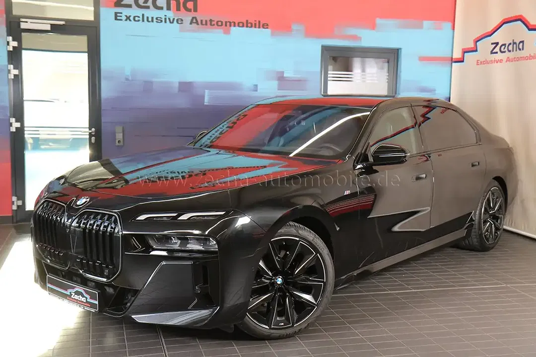 BMW 740 - Thumbnail 1