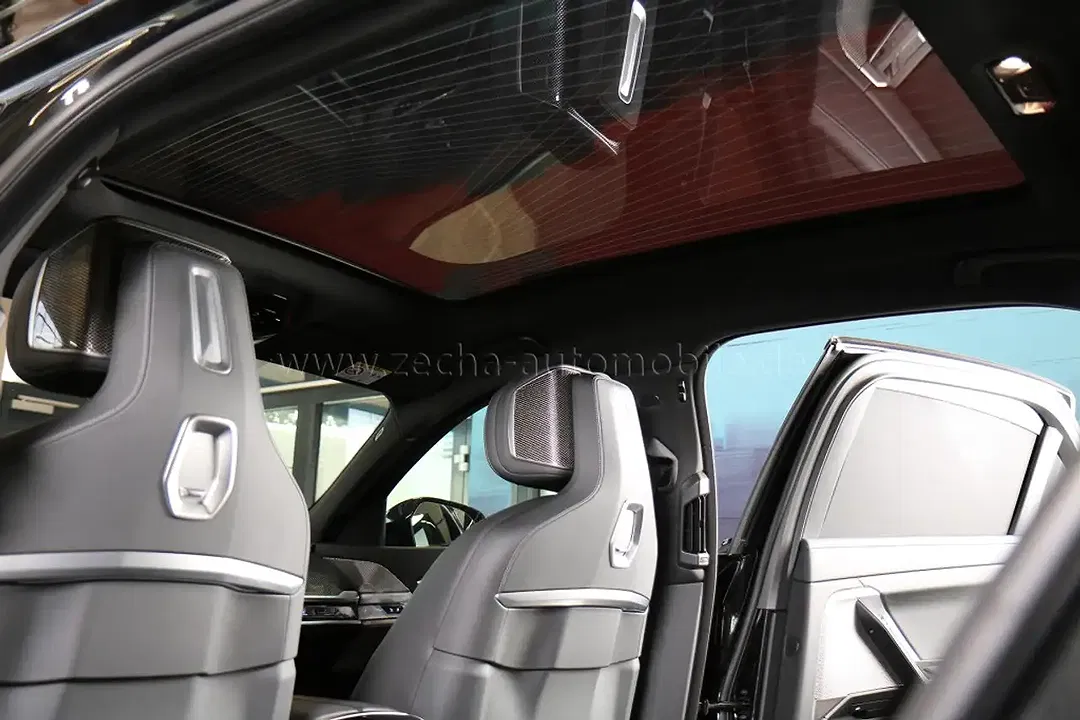 BMW 740 - Thumbnail 29