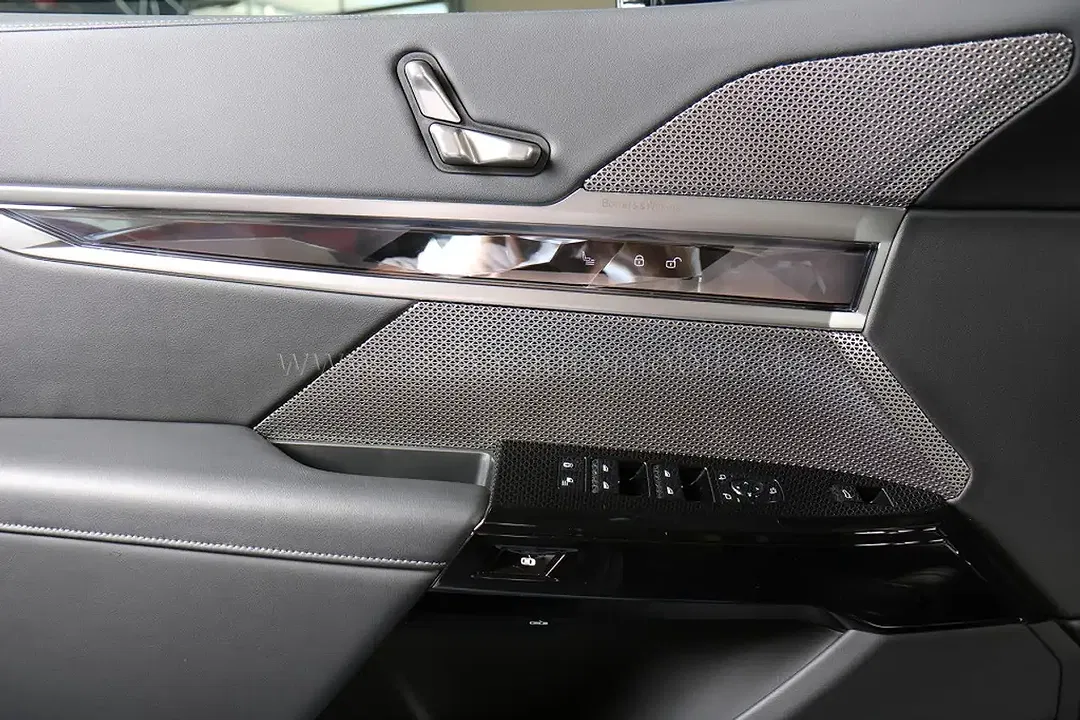 BMW 740 - Thumbnail 4