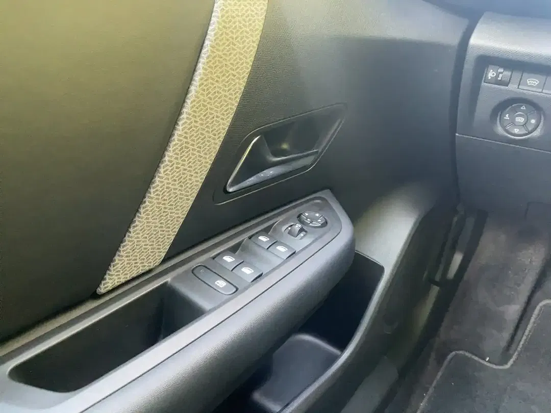 Citroen C4 - Thumbnail 15