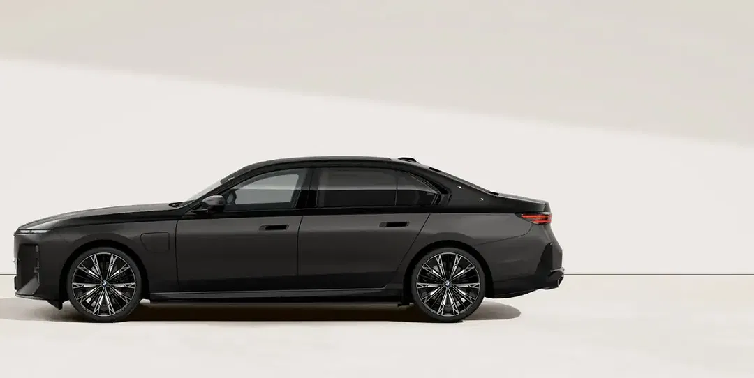 BMW 760 - Thumbnail 11