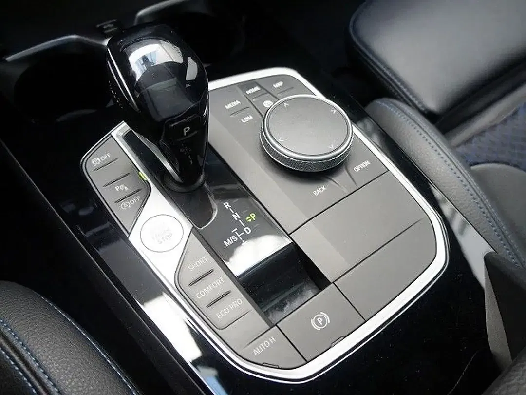 BMW 118 - Thumbnail 10