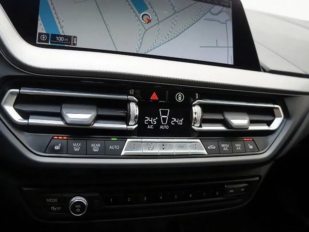 BMW 118 - Thumbnail 13