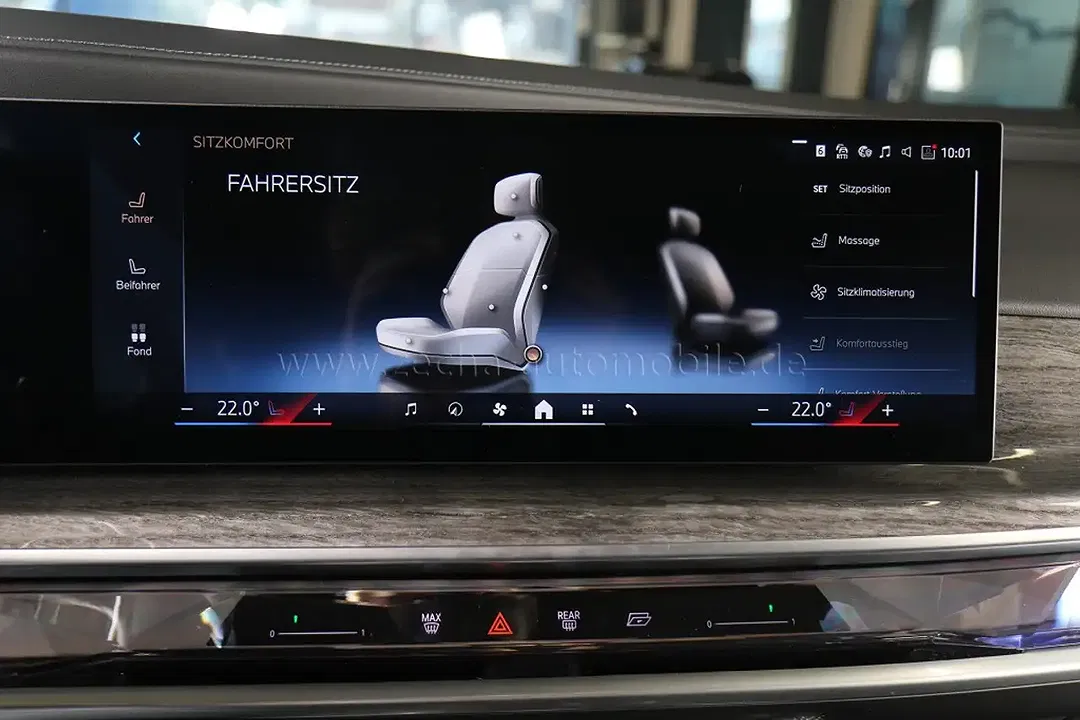 BMW 750 - Thumbnail 13
