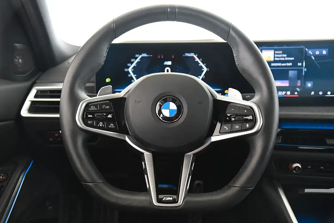 BMW 320 - Thumbnail 9