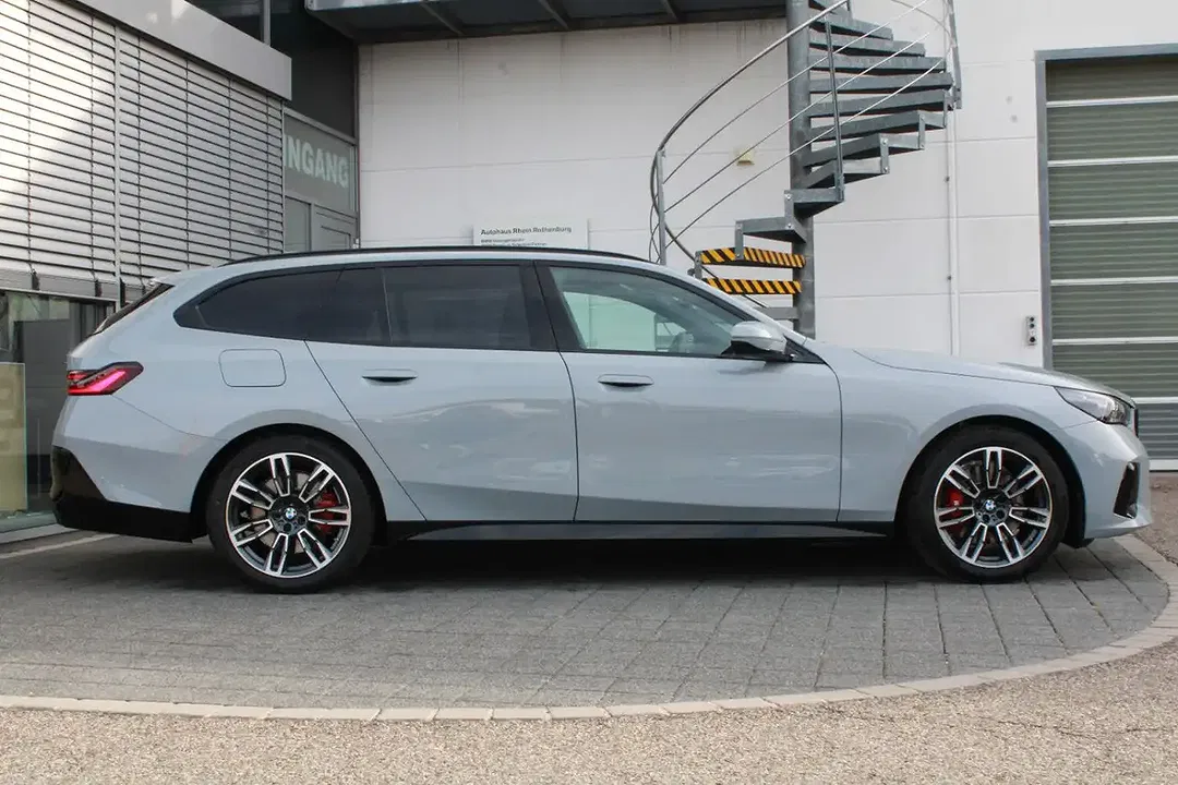 BMW 520 - Thumbnail 4