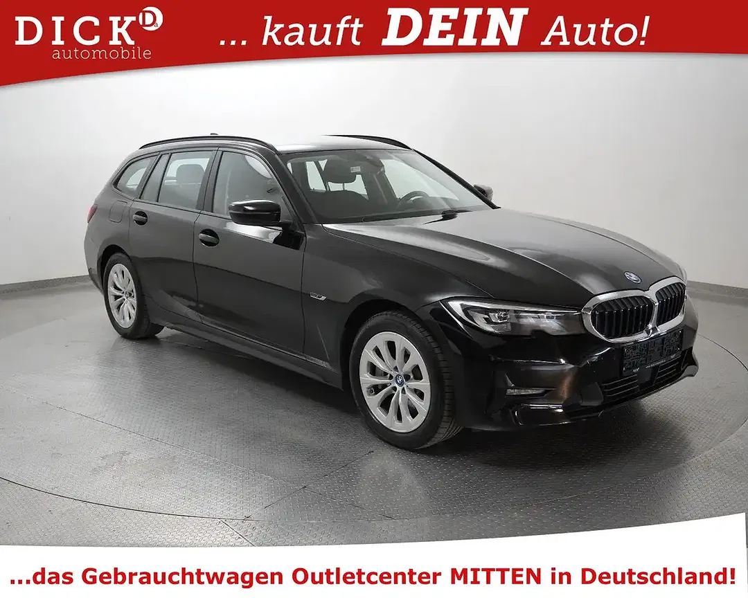 BMW 330 - Thumbnail 1