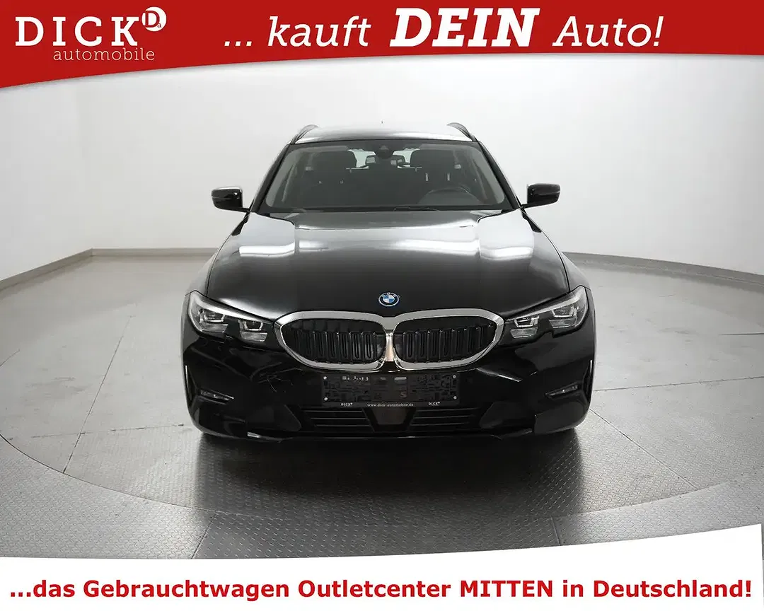 BMW 330 - Thumbnail 3