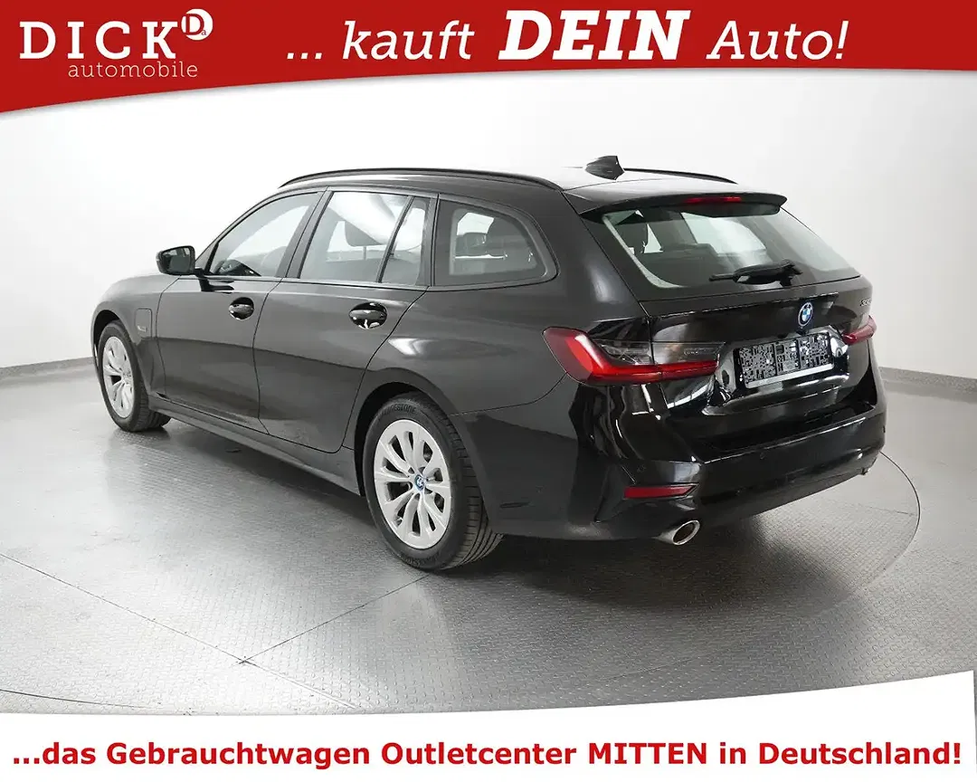 BMW 330 - Thumbnail 6