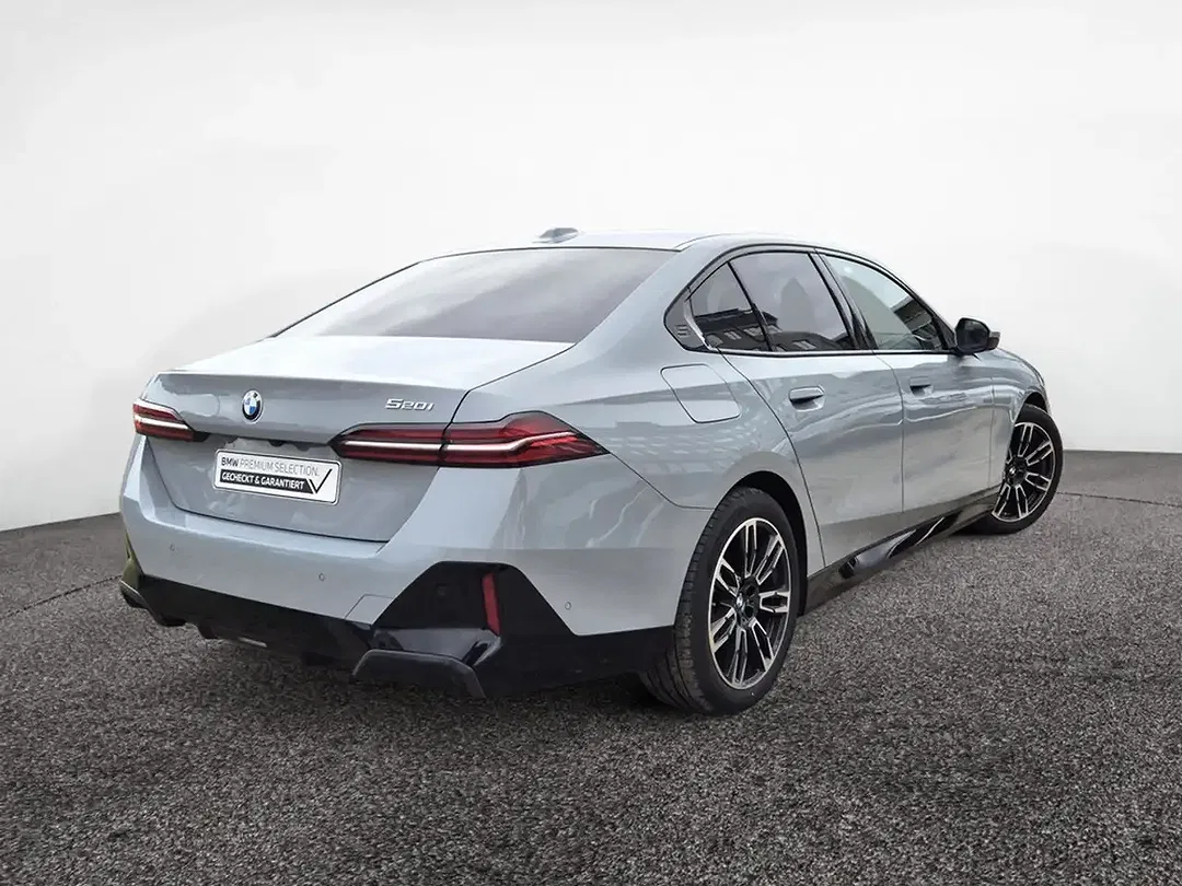 BMW 520 - Thumbnail 5
