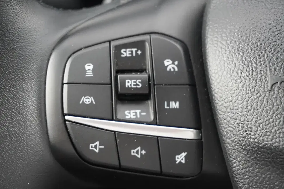 Ford Kuga - Thumbnail 15