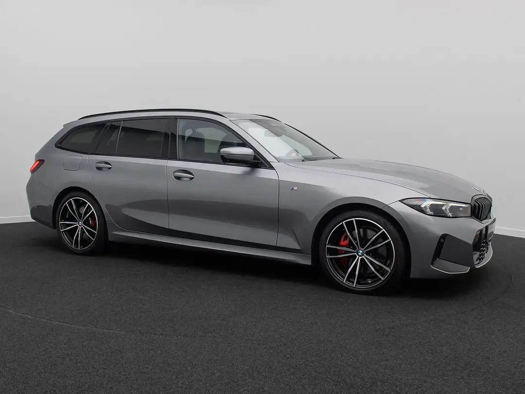 BMW 330 - Thumbnail 4
