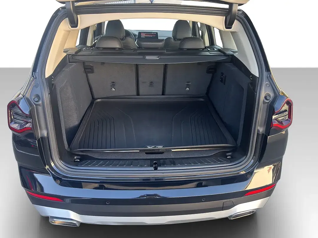 BMW X3 - Thumbnail 13