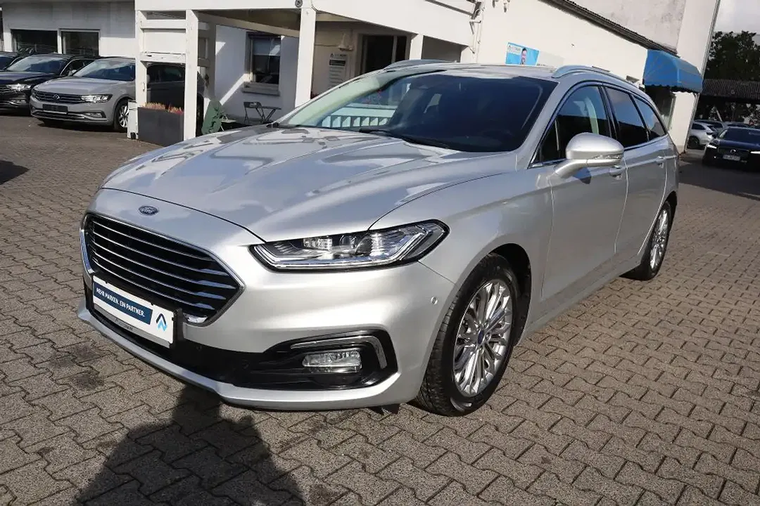 Ford Mondeo - Thumbnail 1