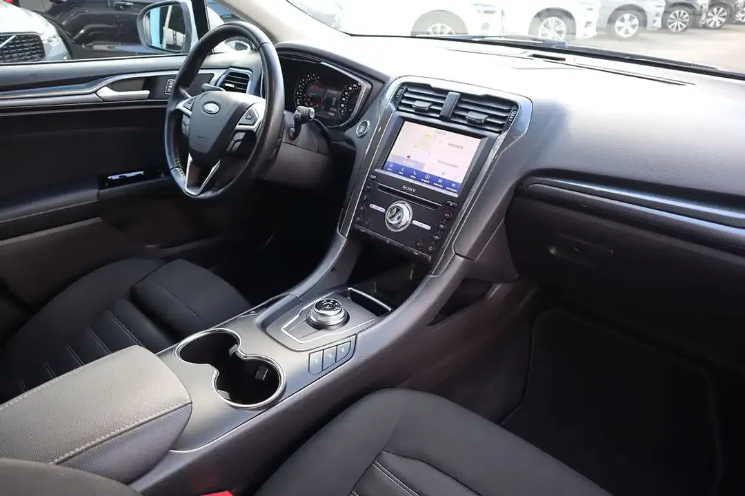 Ford Mondeo - Thumbnail 13