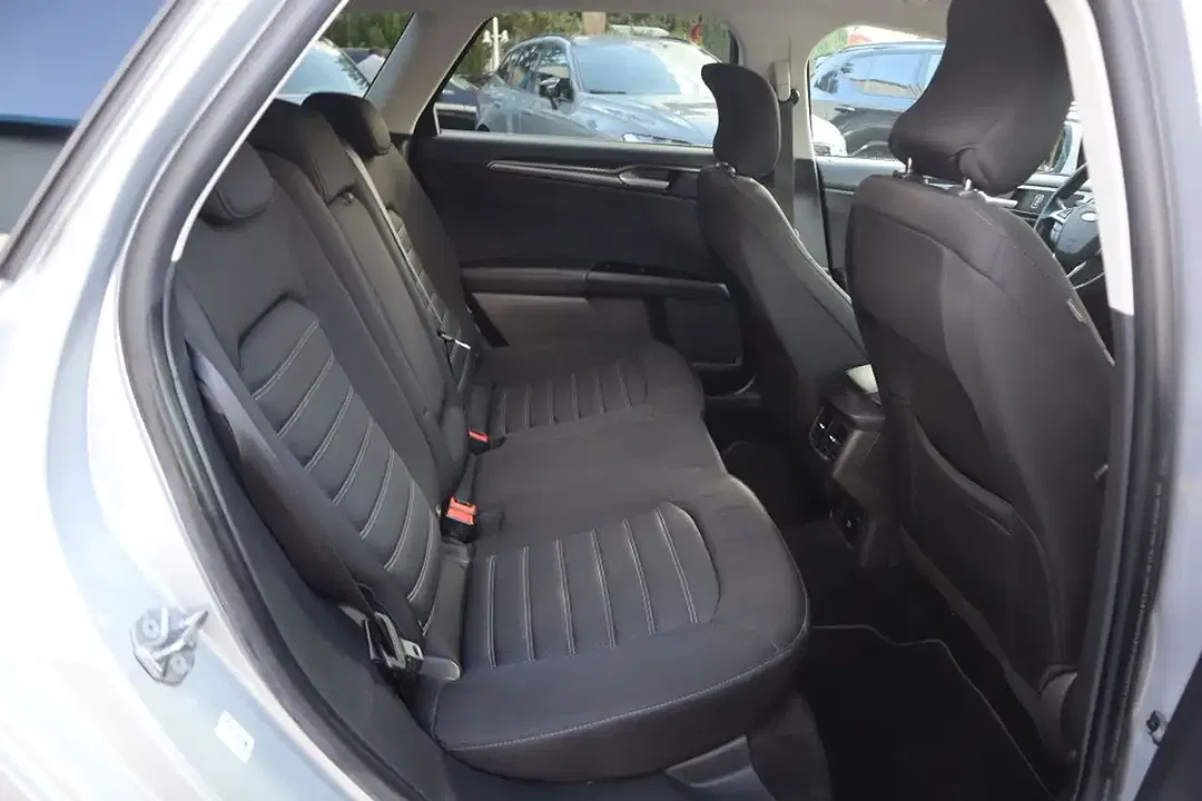 Ford Mondeo - Thumbnail 15