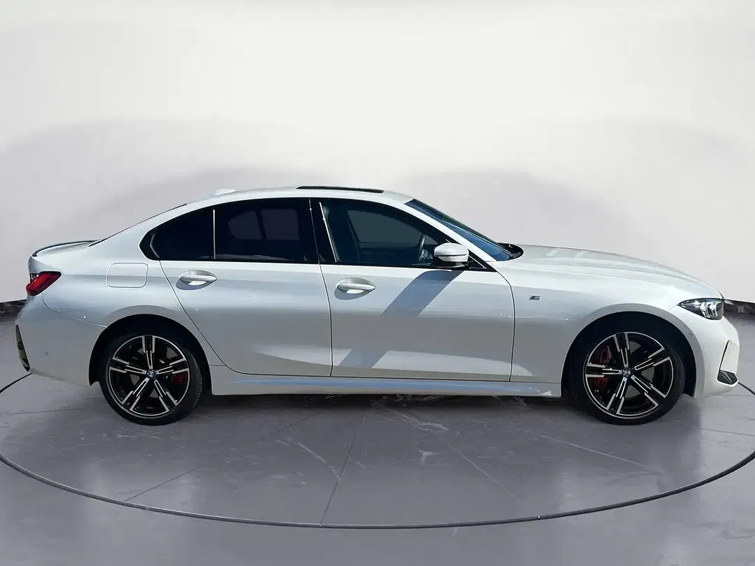 BMW 330 - Thumbnail 7